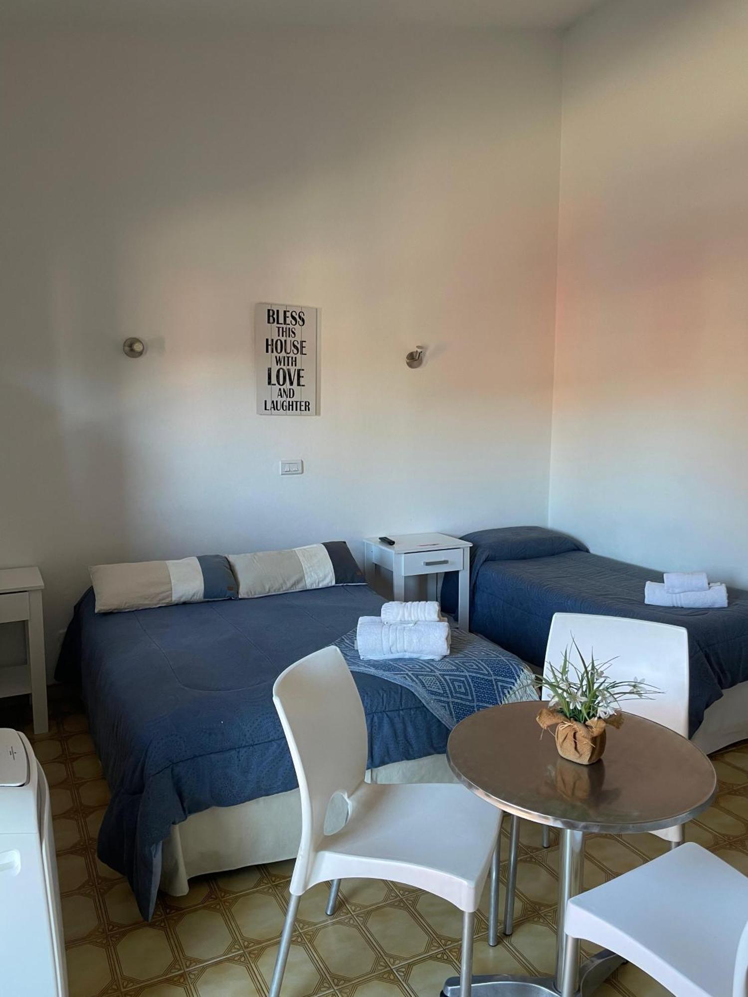 Del Centro Hotel